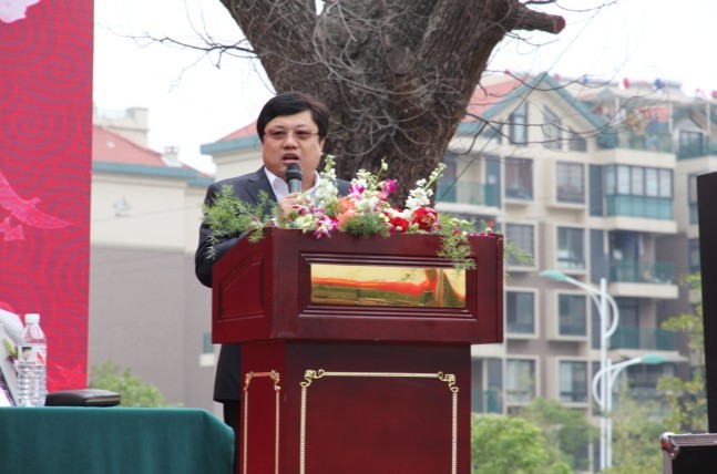 祝斌会长致贺词